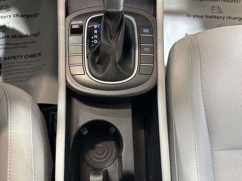Used 2025 Hyundai Kona SEL image 33