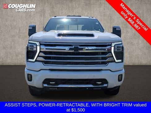 Used 2024 Chevrolet Silverado 3500 High Country w/ High Country Premium Package image 2