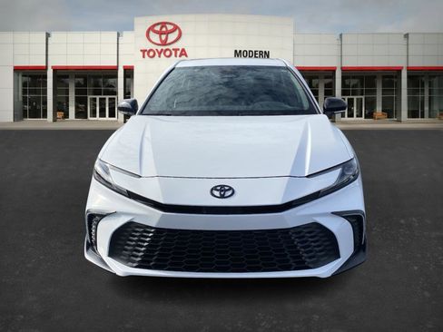 Certified 2025 Toyota Camry SE image 2