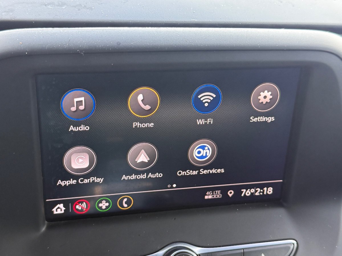 Used 2020 Chevrolet Camaro LT RWD image 24