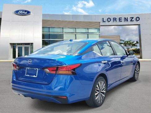 Used 2025 Nissan Altima 2.5 SV image 5