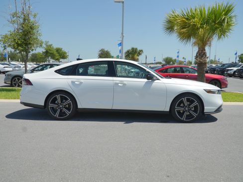New 2026 Honda Accord SE image 4