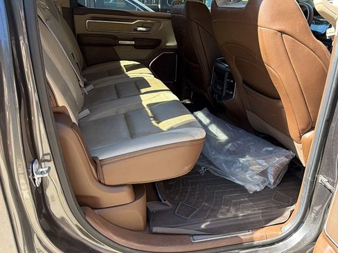 Used 2019 RAM 1500 Laramie AWD/4WD image 22