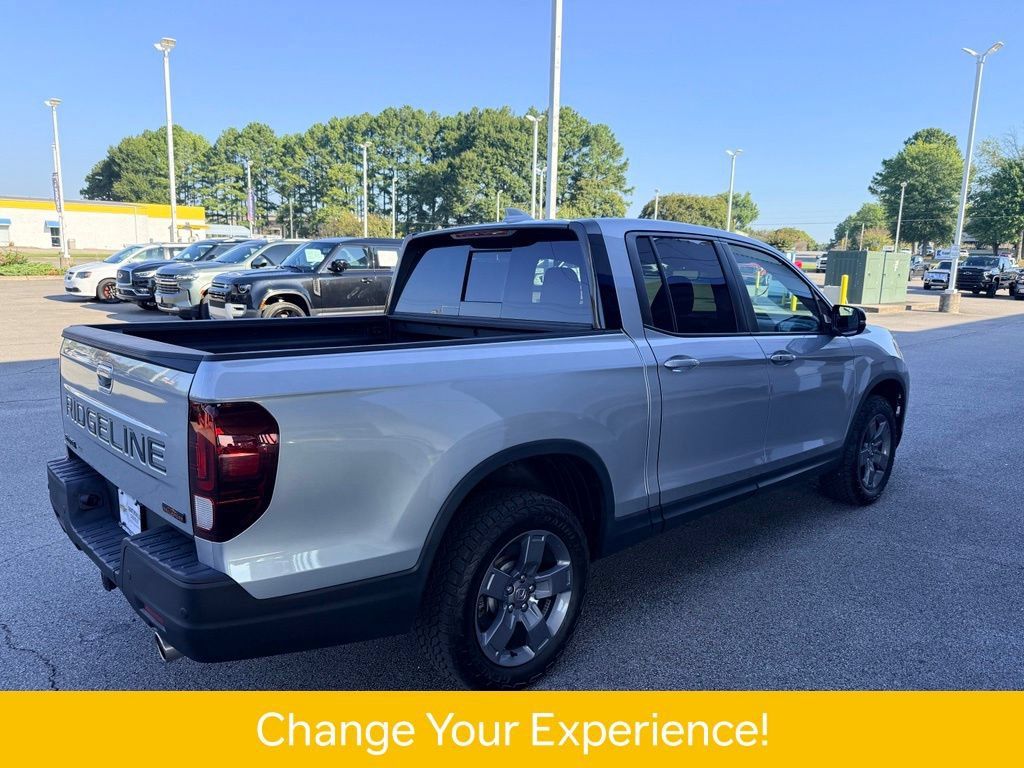Used 2025 Honda Ridgeline TrailSport image 23