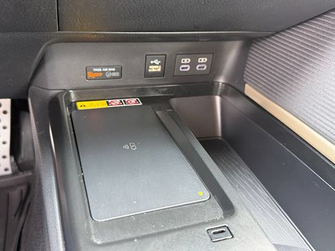 Used 2026 Toyota Camry SE w/ Convenience Package FWD image 27