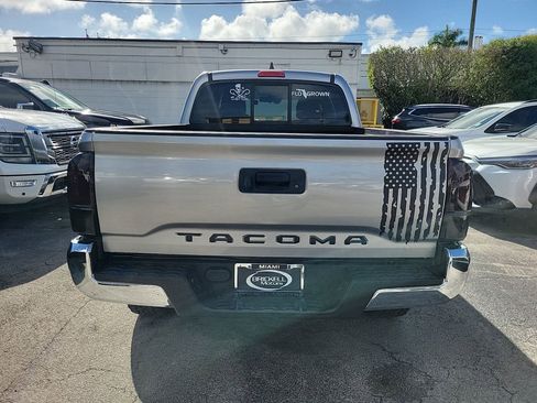 Used 2021 Toyota Tacoma SR5 image 16