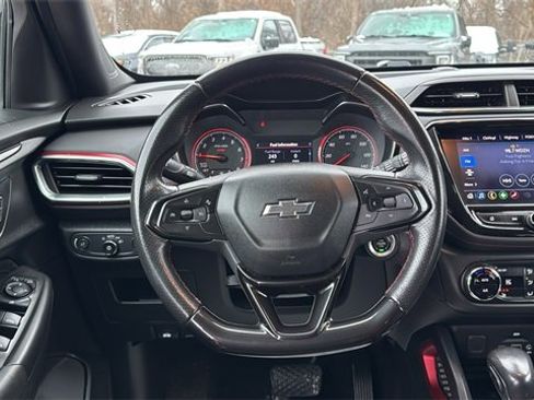 Used 2021 Chevrolet TrailBlazer RS w/ Technology Package image 14