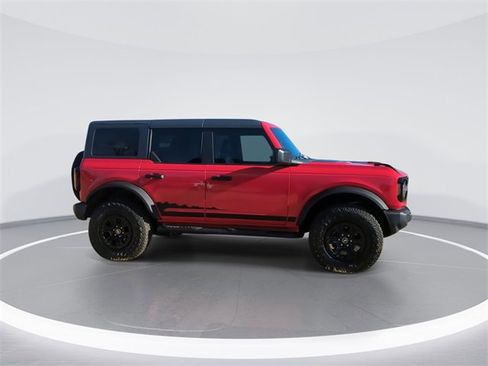 Used 2022 Ford Bronco Wildtrak image 9