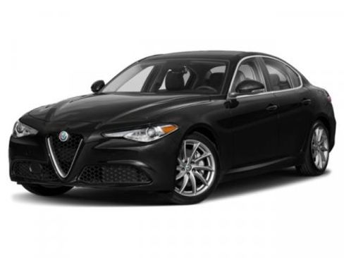 Used 2018 Alfa Romeo Giulia image 4