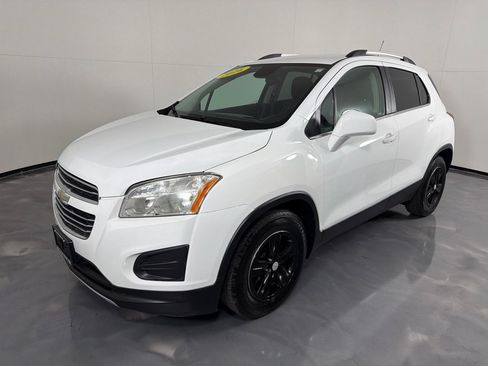 Used 2016 Chevrolet Trax LT FWD image 9