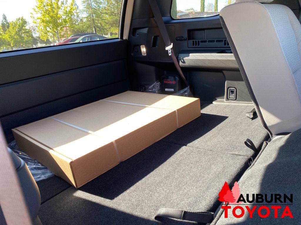 New 2026 Toyota 4Runner SR5 AWD/4WD image 22