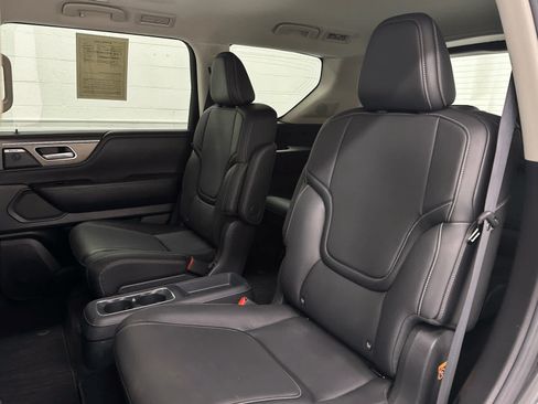 Used 2025 INFINITI QX80 Pure w/ Cargo Package AWD/4WD image 16