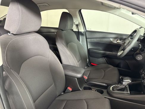 Used 2020 Kia Forte LXS FWD image 15