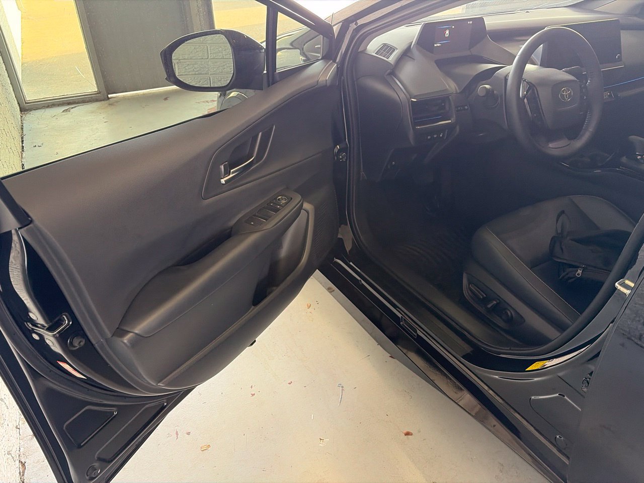 Used 2026 Toyota Prius AWD image 9