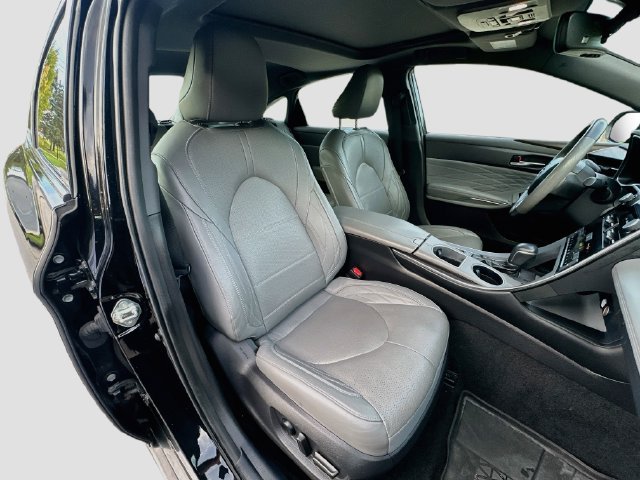 Used 2021 Toyota Avalon Limited w/ Advanced Safety Package FWD image 30