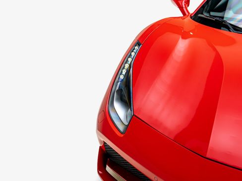 Used 2018 Ferrari 488 GTB RWD image 19