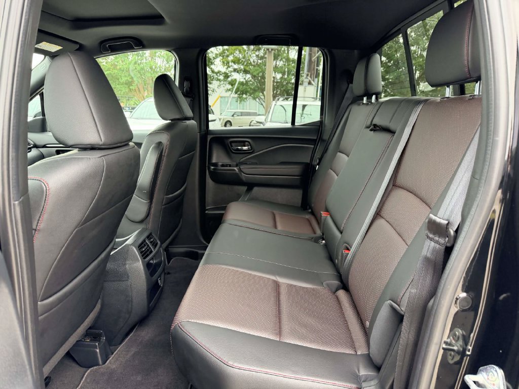Used 2023 Honda Ridgeline Black Edition image 15