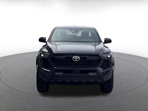 Used 2025 Toyota Tacoma TRD Off-Road AWD/4WD image 4