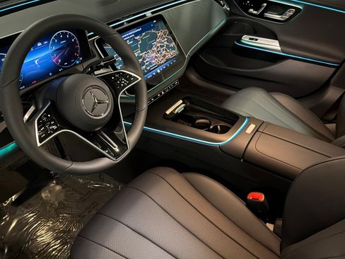 New 2027 Mercedes-Benz E 450 4MATIC Sedan image 9