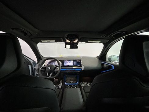 Used 2025 BMW X3 xDrive30i w/ M Sport Package image 11