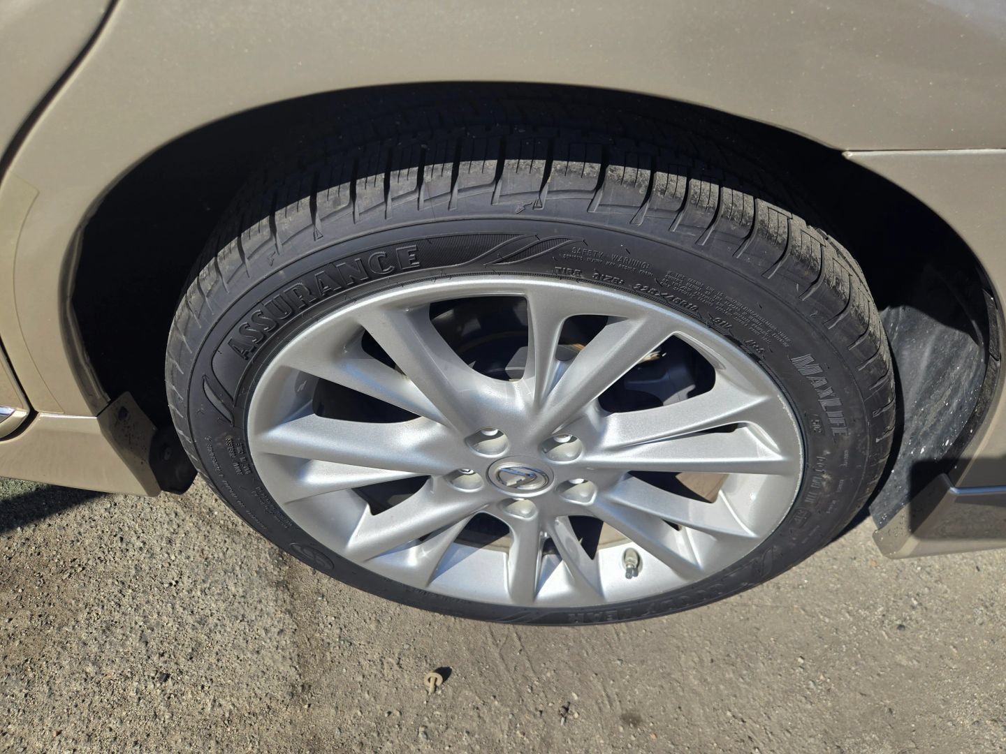Used 2011 Lexus HS 250h w/ Preferred Accessory Package FWD image 34
