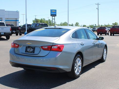 Used 2024 Chevrolet Malibu LT FWD image 9