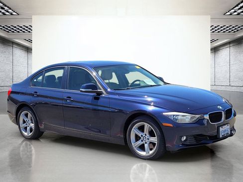 Used 2014 BMW 328i xDrive Sedan AWD/4WD image 2