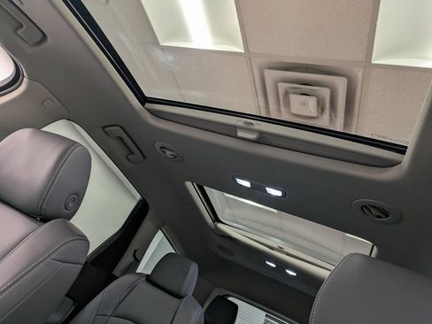 Used 2019 Buick Enclave Essence image 20