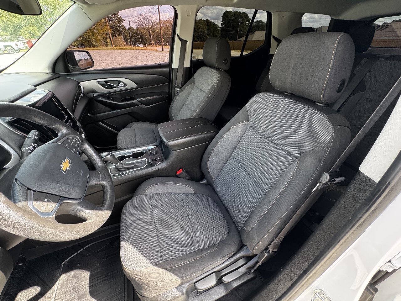 Used 2020 Chevrolet Traverse LS w/ LPO, Floor Liner Package FWD image 11
