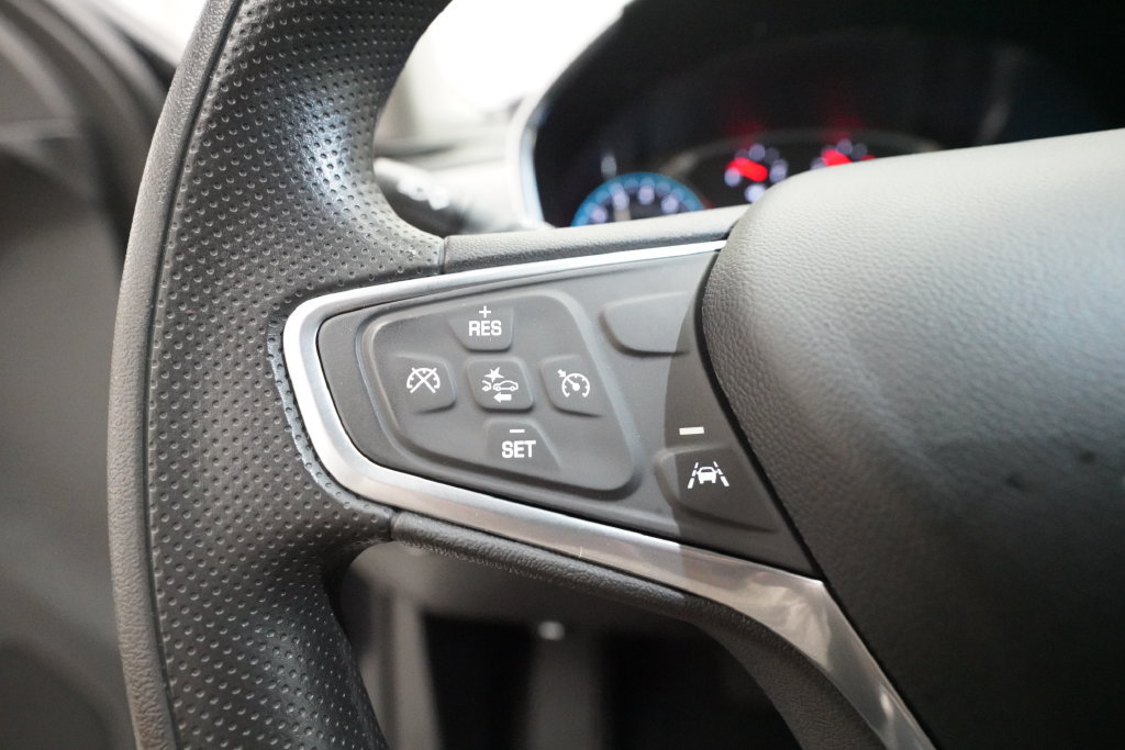 Used 2022 Chevrolet Equinox LS w/ LS Convenience Package FWD image 17