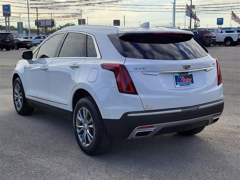 Used 2021 Cadillac XT5 Premium Luxury image 5