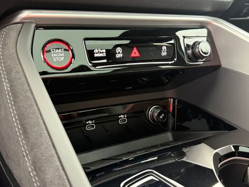 New 2025 Audi SQ5 Premium Plus image 24