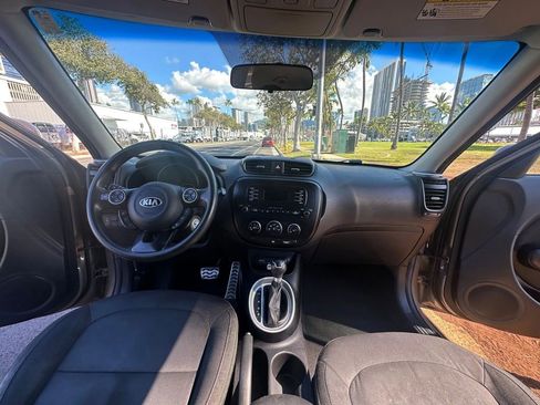 Used 2014 Kia Soul + image 10