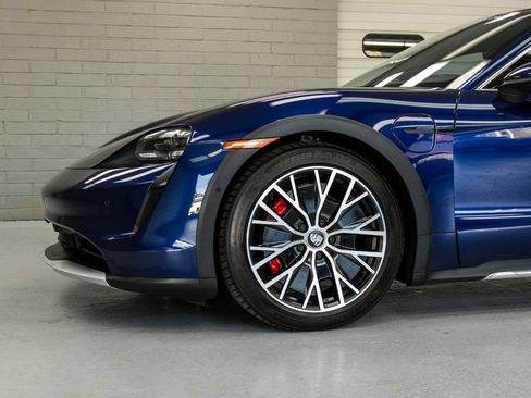 Used 2024 Porsche Taycan 4S AWD/4WD image 11