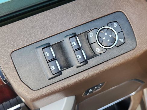 Used 2018 Ford F150 King Ranch w/ Equipment Group 601A Luxury AWD/4WD image 24