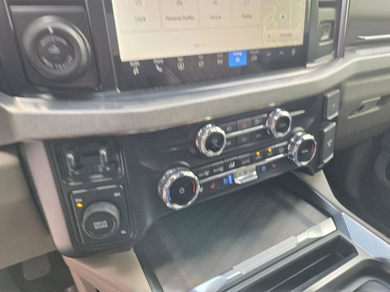 Used 2026 Ford F450 Platinum w/ Platinum Plus Package AWD/4WD image 31