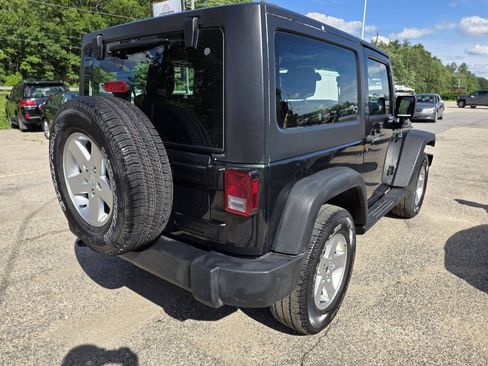 Used 2012 Jeep Wrangler Sport AWD/4WD image 9