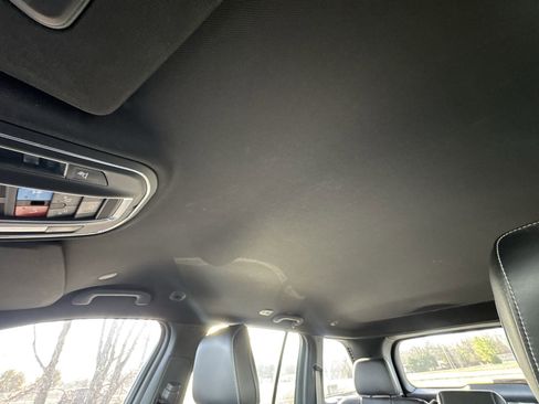 Used 2024 Jeep Grand Cherokee Limited w/ Black Appearance Package image 22