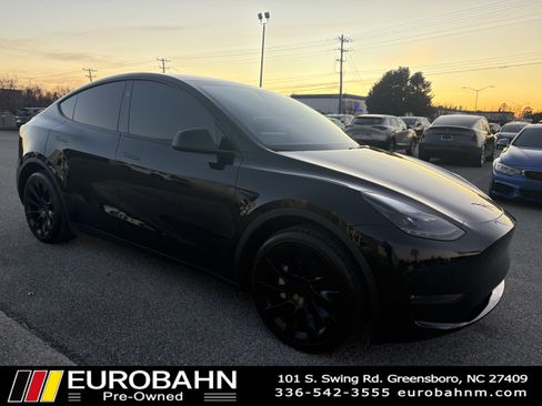 Used 2024 Tesla Model Y Long Range image 31