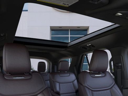 Used 2026 Ford Explorer Platinum RWD image 22