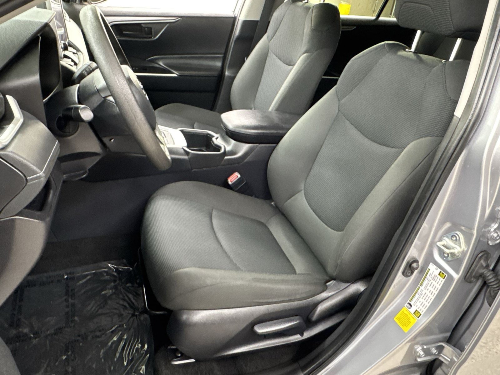 Used 2024 Toyota RAV4 LE AWD/4WD image 14