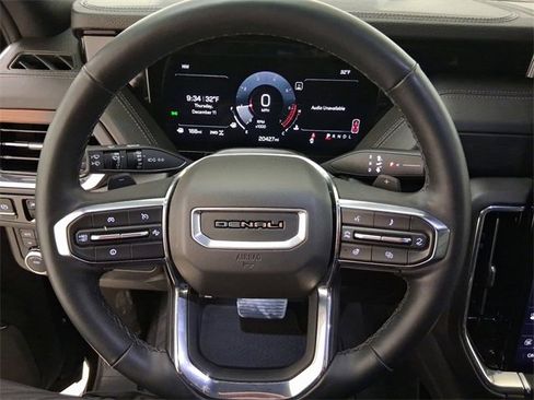 Certified 2025 GMC Yukon Denali image 22