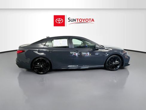 Used 2026 Toyota Camry SE FWD image 2