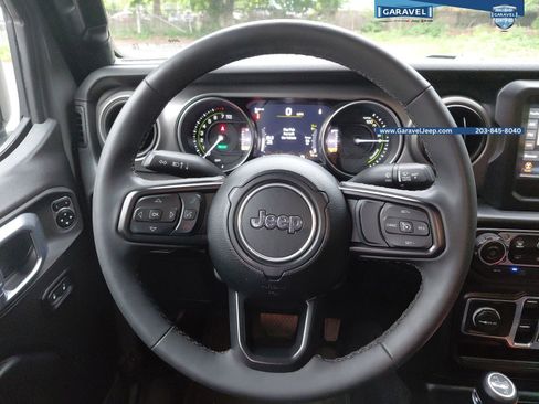 Used 2023 Jeep Wrangler Unlimited w/ Cold Weather Group AWD/4WD image 4