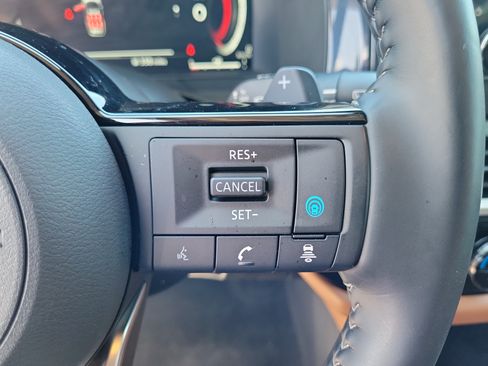 Certified 2025 Nissan Pathfinder Platinum w/ Cargo Package FWD image 20