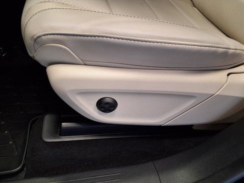 Used 2023 Mercedes-Benz GLE 350 image 21