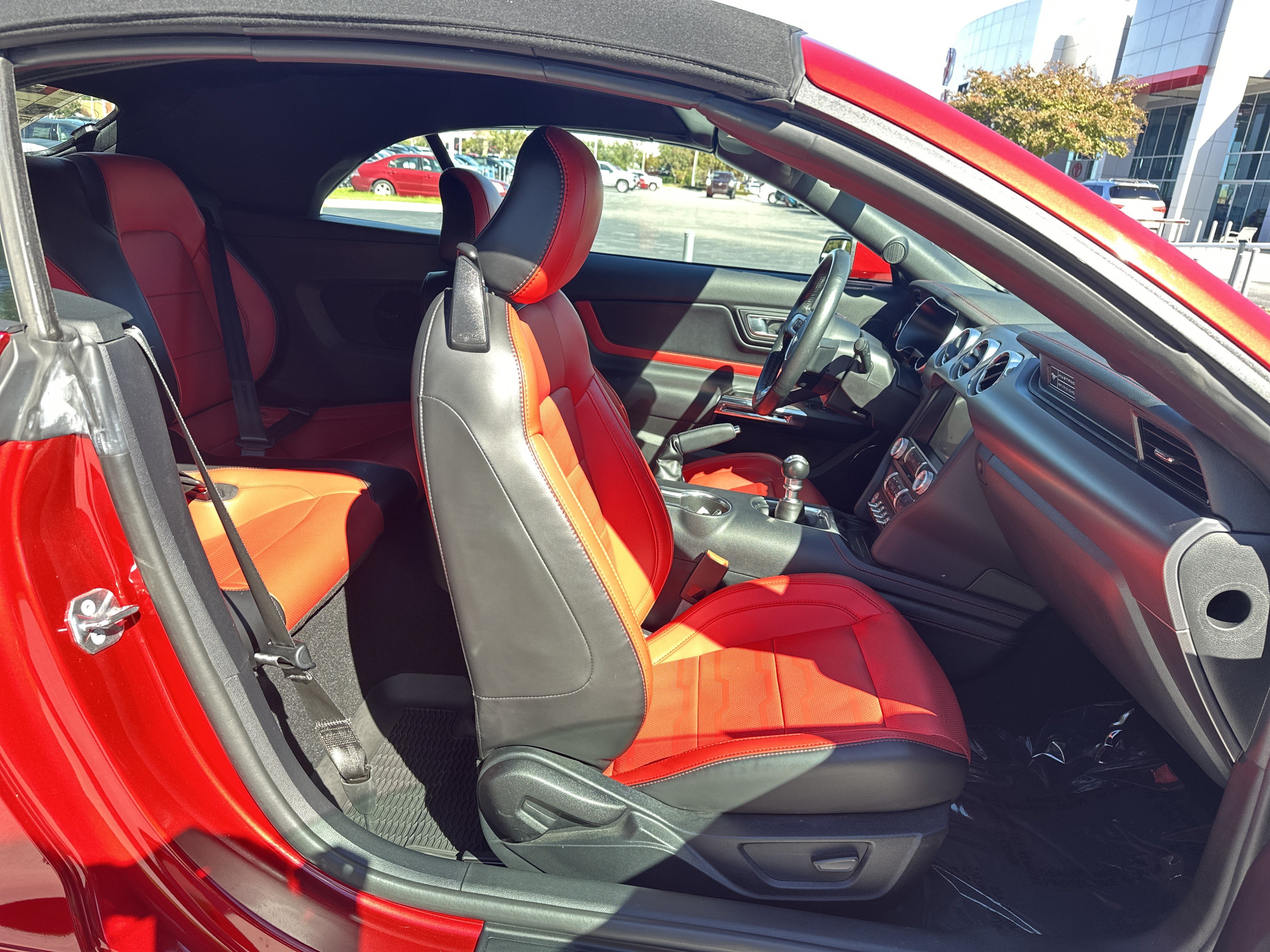 Used 2020 Ford Mustang GT Premium w/ Equipment Group 401A RWD image 33