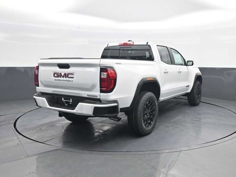 New 2026 GMC Canyon Elevation image 7