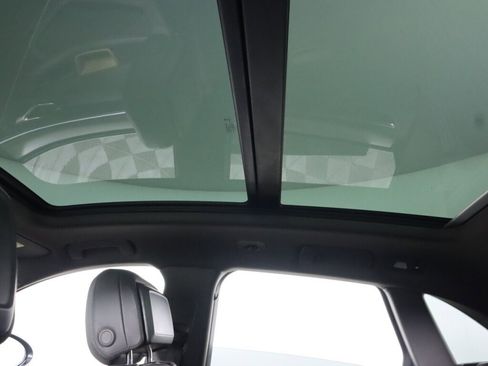 Used 2017 Porsche Macan Base image 33