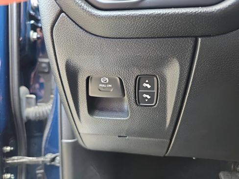 Used 2023 RAM 1500 Laramie AWD/4WD image 31
